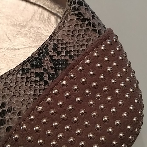 Madden girl slip ons - Picture 2 of 3